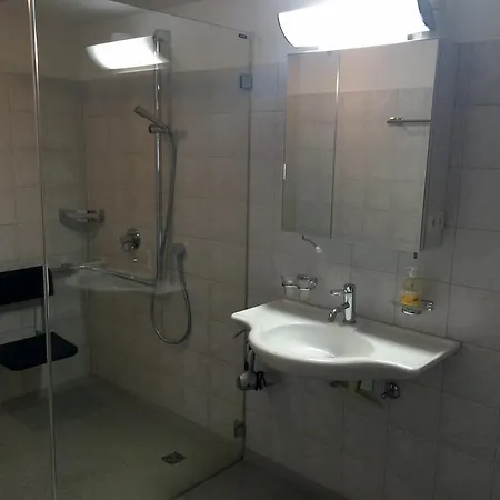 Apartment Bnb Guesthouse Lusi Frauenkirch
