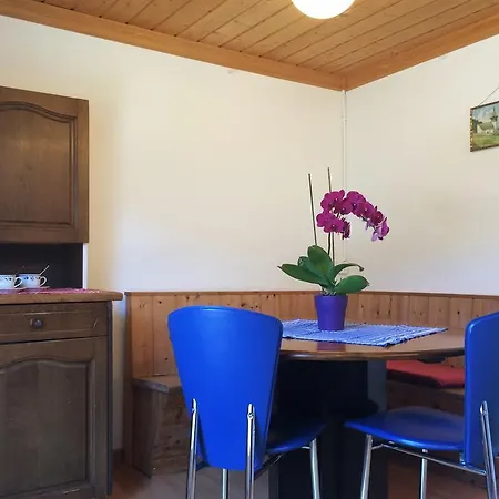 Apartment Bnb Guesthouse Lusi