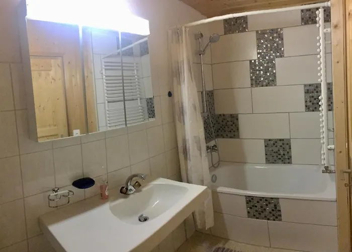 Bnb Guesthouse Lusi * Frauenkirch